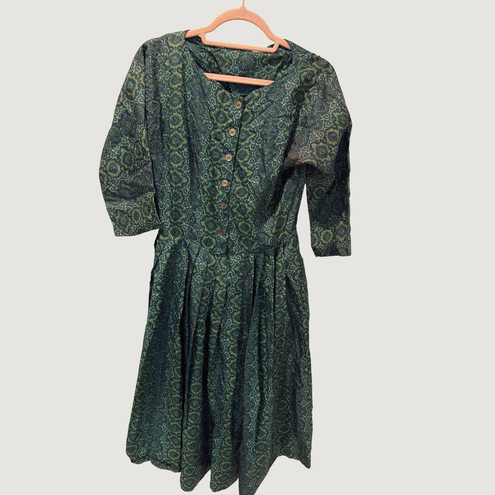 Vintage 70s Paisley Medallion Button Front Pleated Midi Green Day Dress